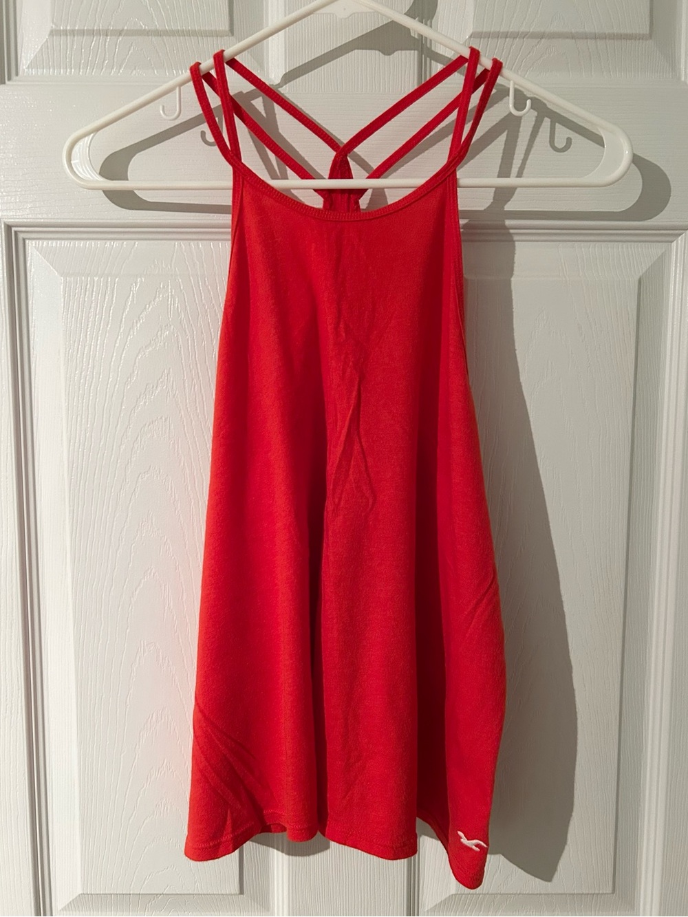 Hollister Red High Neck Strappy Crisscross Flowy Tank Small M&M Deal